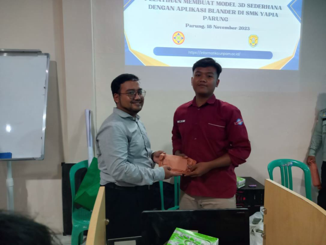Pelatihan Membuat Model 3D Sederhana Menggunakan Blender Di SMK YAPIA PARUNG - 1