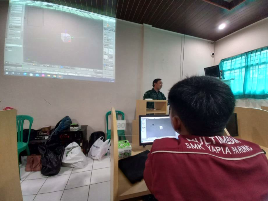 Pelatihan Membuat Model 3D Sederhana Menggunakan Blender Di SMK YAPIA PARUNG - 2