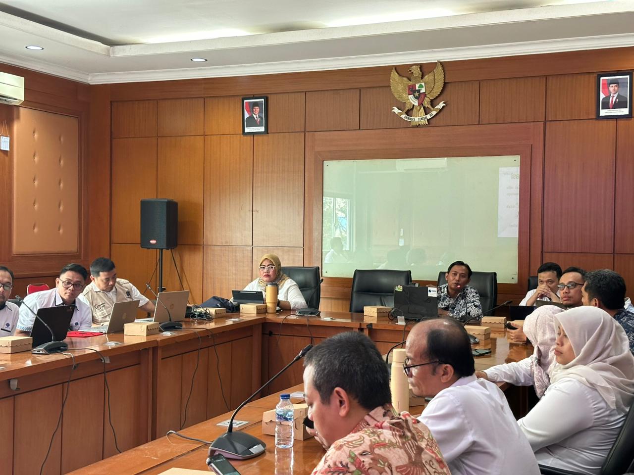 Pendampingan Teknis Verifikasi dan Validasi Standar Kualitas Materi E-Training Berbasis Open Broadcaster Software (OBS)